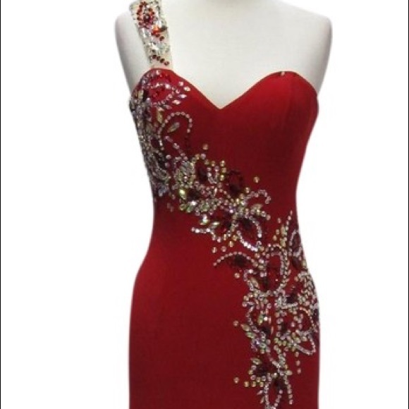 Party Time Formals - Red long Evening Prom gown rhinestones with train - Picture 10 of 12